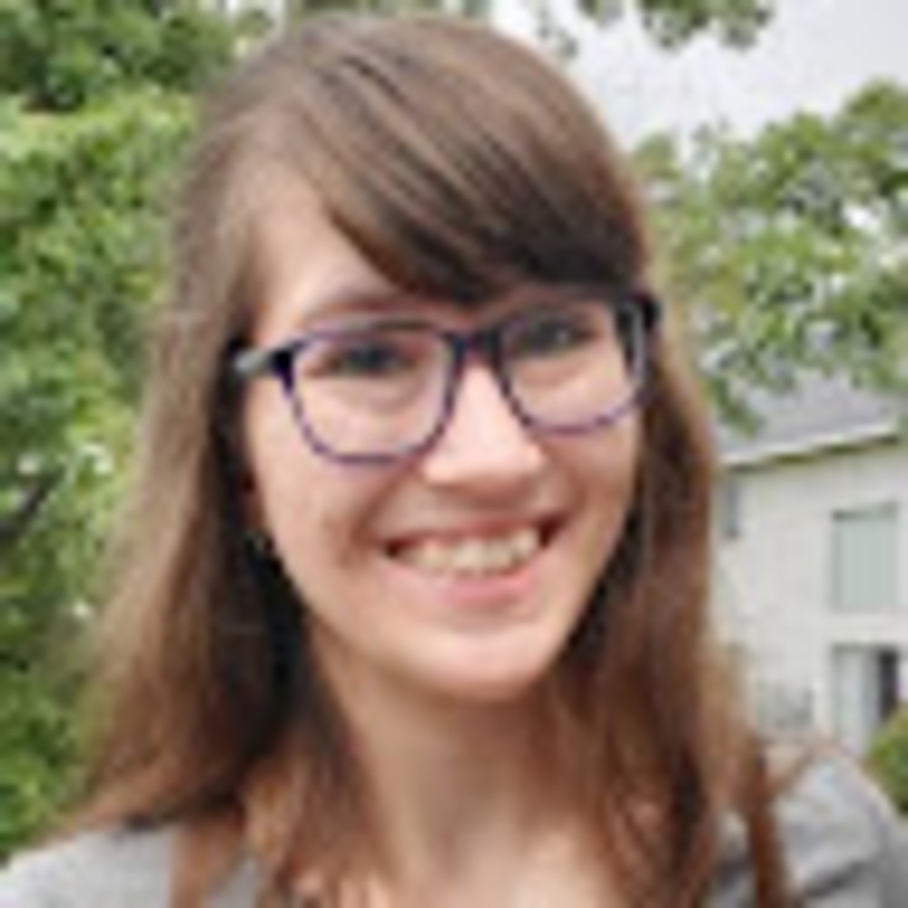 Meet your Posher, Andrea